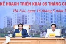 [Foto] Premier vietnamita preside la conferencia nacional sobre desarrollo de vivienda social