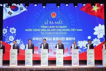 El secretario general del Partido Comunista de Vietnam, To Lam, y delegados en la inauguración. (Foto: VNA)