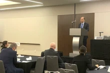 El embajador de Vietnam en Estados Unidos, Nguyen Quoc Dung, habla en el evento (Foto: VNA)
