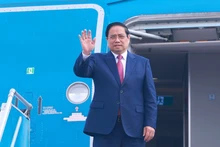 El primer ministro de Vietnam, Pham Minh Chinh, parte de Hanói rumbo a Vientián. (Foto: VNA)