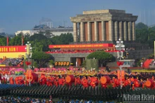 [Foto] Ambiente festivo en la plaza de Ba Dinh en el Día Nacional