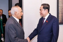 [Foto] Titular del Parlamento vietnamita recibe al presidente de la Asociación de Amistad Marruecos-Vietnam
