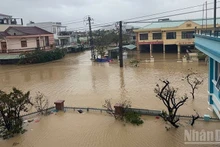 Hanói apoya a personas afectadas por inundaciones en el centro de Vietnam
