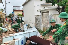 Premier vietnamita exige una pronta asistencia para recuperación tras el tifón Bualoi (Foto: Nhan Dan)