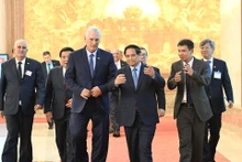 El primer ministro de Vietnam, Pham Minh Chinh, y el primer secretario del Comité Central del Partido Comunista de Cuba y presidente de la República, Miguel Díaz-Canel Bermúdez,