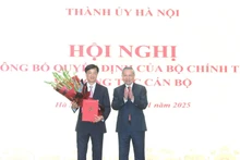 [Foto] Nguyen Duy Ngoc ocupa el cargo de secretario del Comité del Partido de Hanói