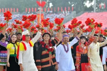 [Foto] Imágenes hermosas de bloques cívicos en el desfile por el 80º aniversario del Día Nacional de Vietnam