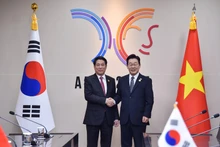 El presidente de Vietnam, Luong Cuong (izquierda), y su homólogo de Corea del Sur, Lee Jae Myung. 