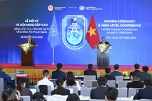 En la panorama de la conferencia de prensa entre el primer ministro de Vietnam, Pham Minh Chinh, y el secretario general de las Naciones Unidas, António Guterres, tras la firma de la Convención de Hanói. (Foto: Nhan Dan)