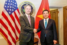 El ministro de Industria y Comercio de Vietnam, Nguyen Hong Dien, y el representante comercial de EE.UU., Jamieson Greer, en Washington D.C (Foto: moit.gov.vn)