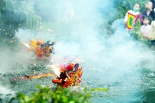 El arte de las marionetas acuáticas en las afueras de Hanói