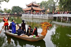 Una actuación del canto Quan Ho de la provincia de Bac Ninh (Foto: VNA)