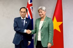 El canciller vietnamita, Le Hoai Trung, y su homóloga de Australia, Penny Wong. (Foto: Cancillería de Vietnam)