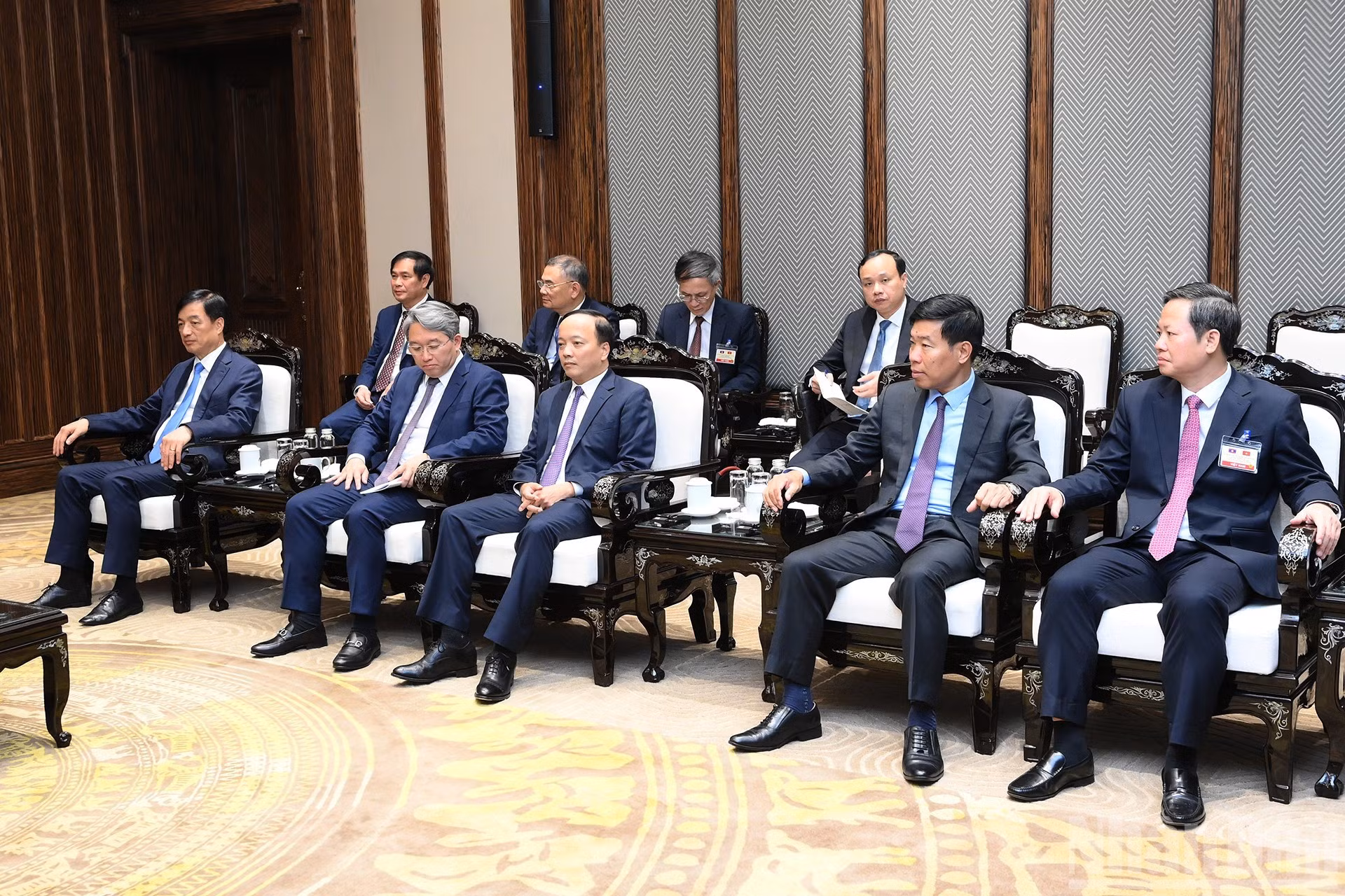 Asistentes vietnamitas al encuentro.