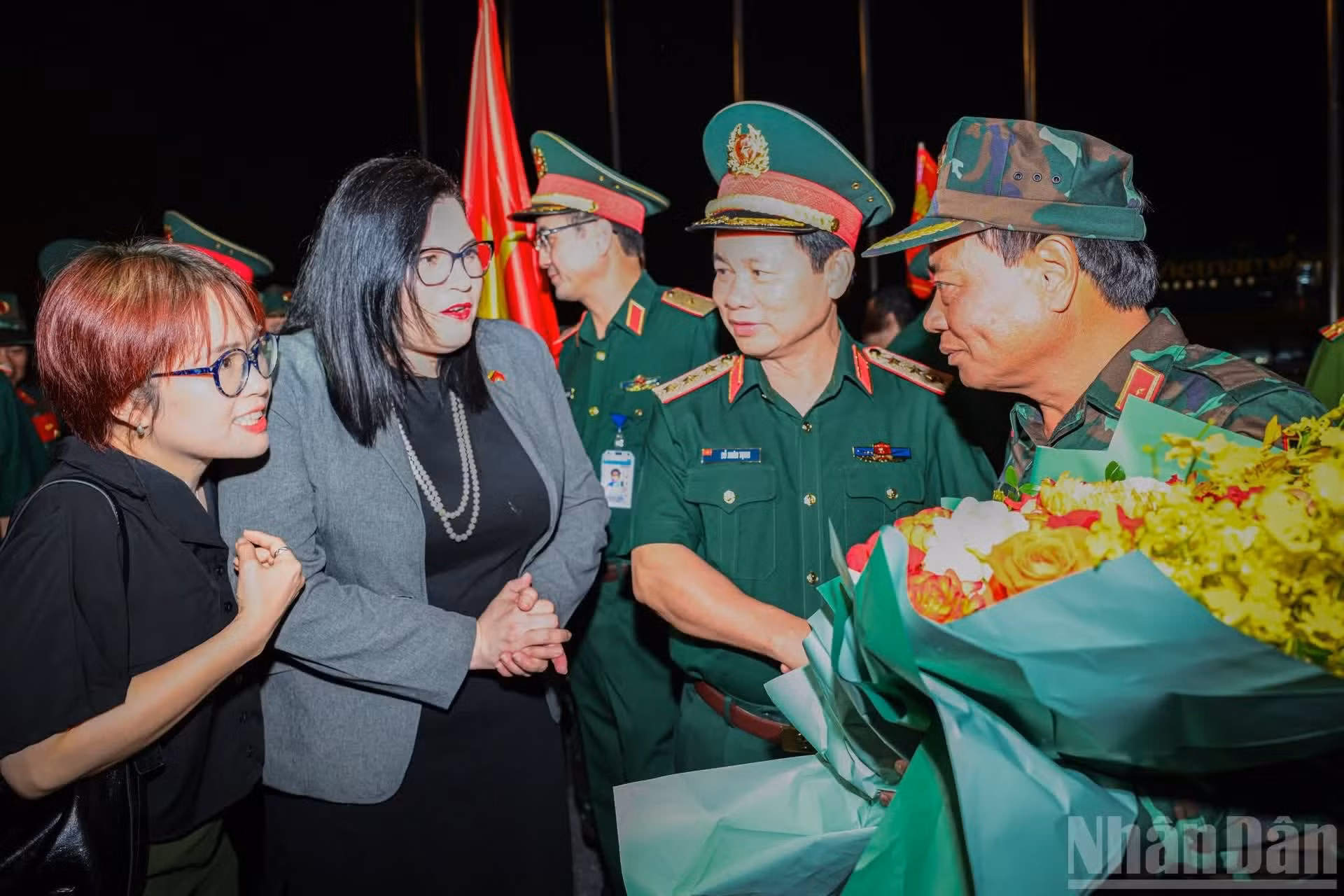 La encargada de negocios de Venezuela en Vietnam, Estela del Valle Quijada Suárez, expresa su agradecimiento por el apoyo brindado por el equipo vietnamita.