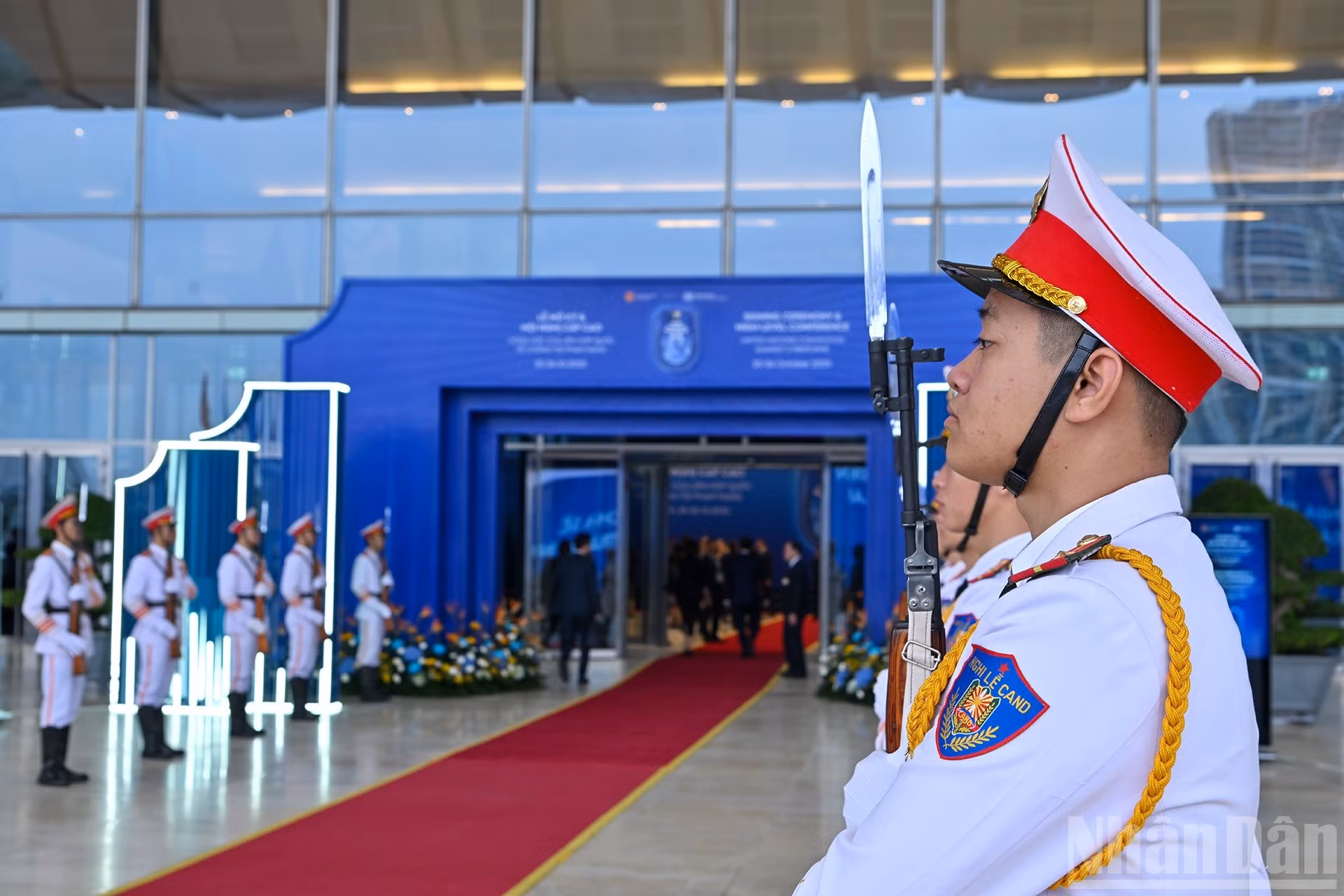 La ceremonia se lleva a cabo en el Centro Nacional de Convenciones en Hanói.