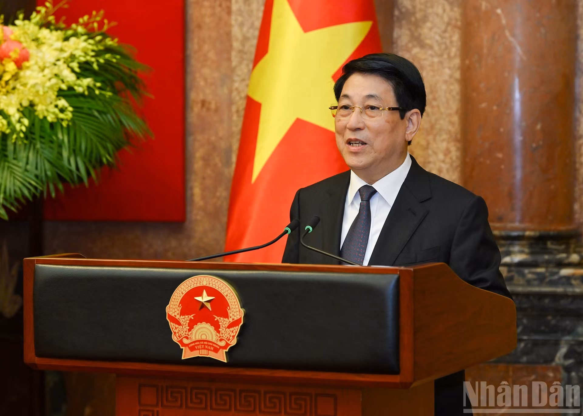 Luong Cuong habla en el evento.