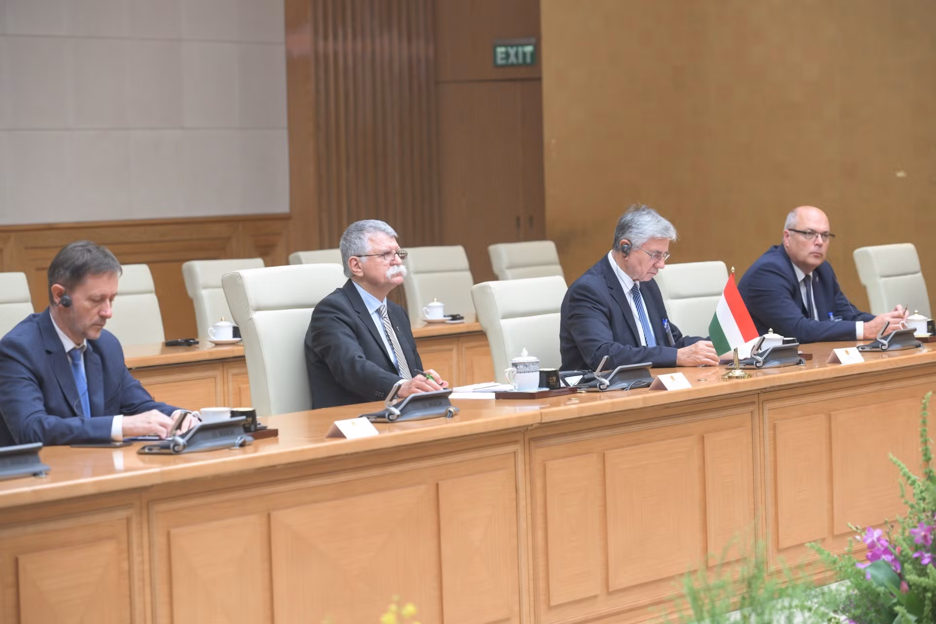 La delegación del Parlamento húngaro.