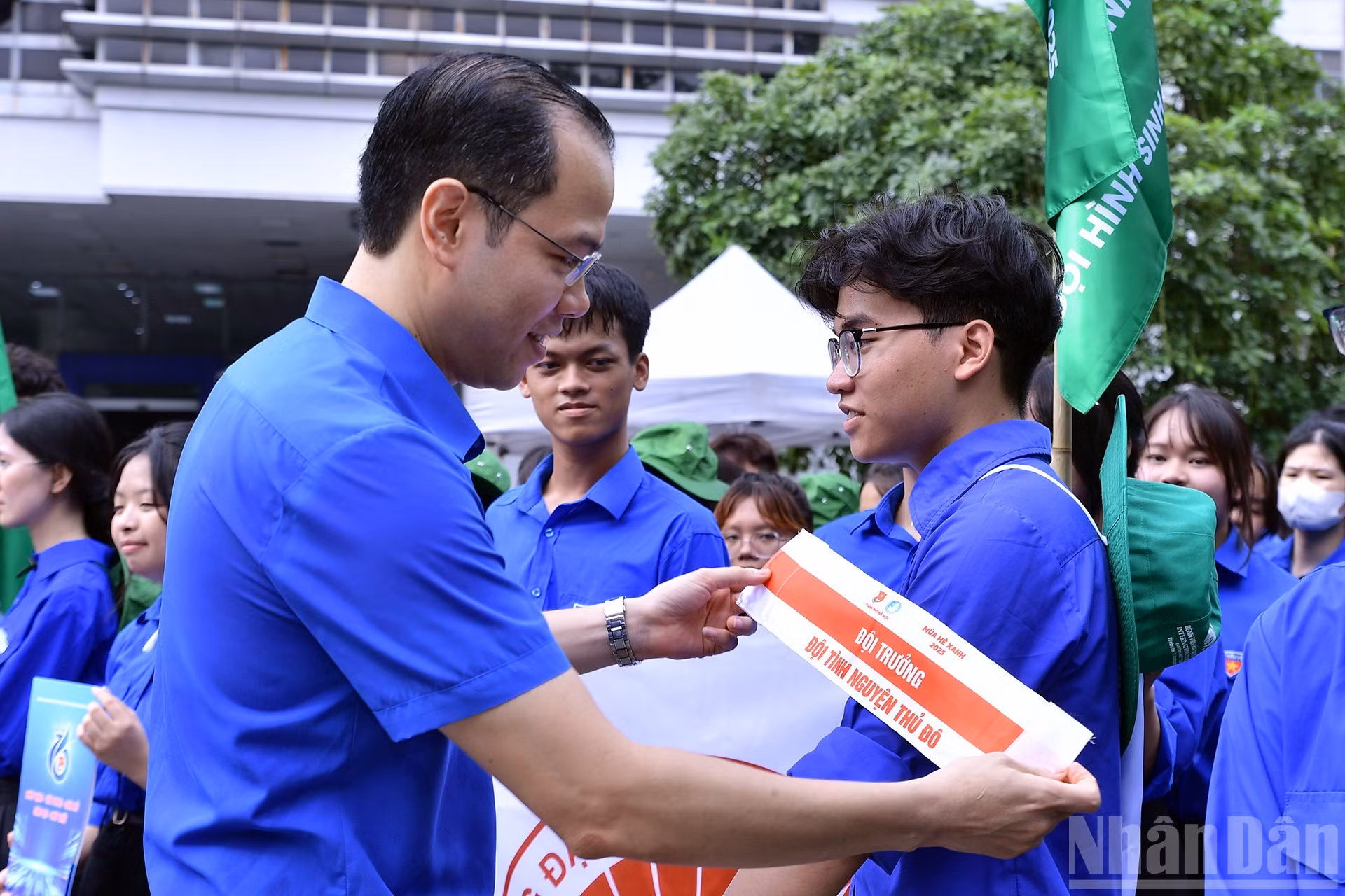 De ellas, 45 equipos llevarán a cabo actividades de voluntariado en las provincias y ciudades de Lang Son, Thai Nguyen, Tuyen Quang, Ninh Binh, Nghe An y Hai Phong.