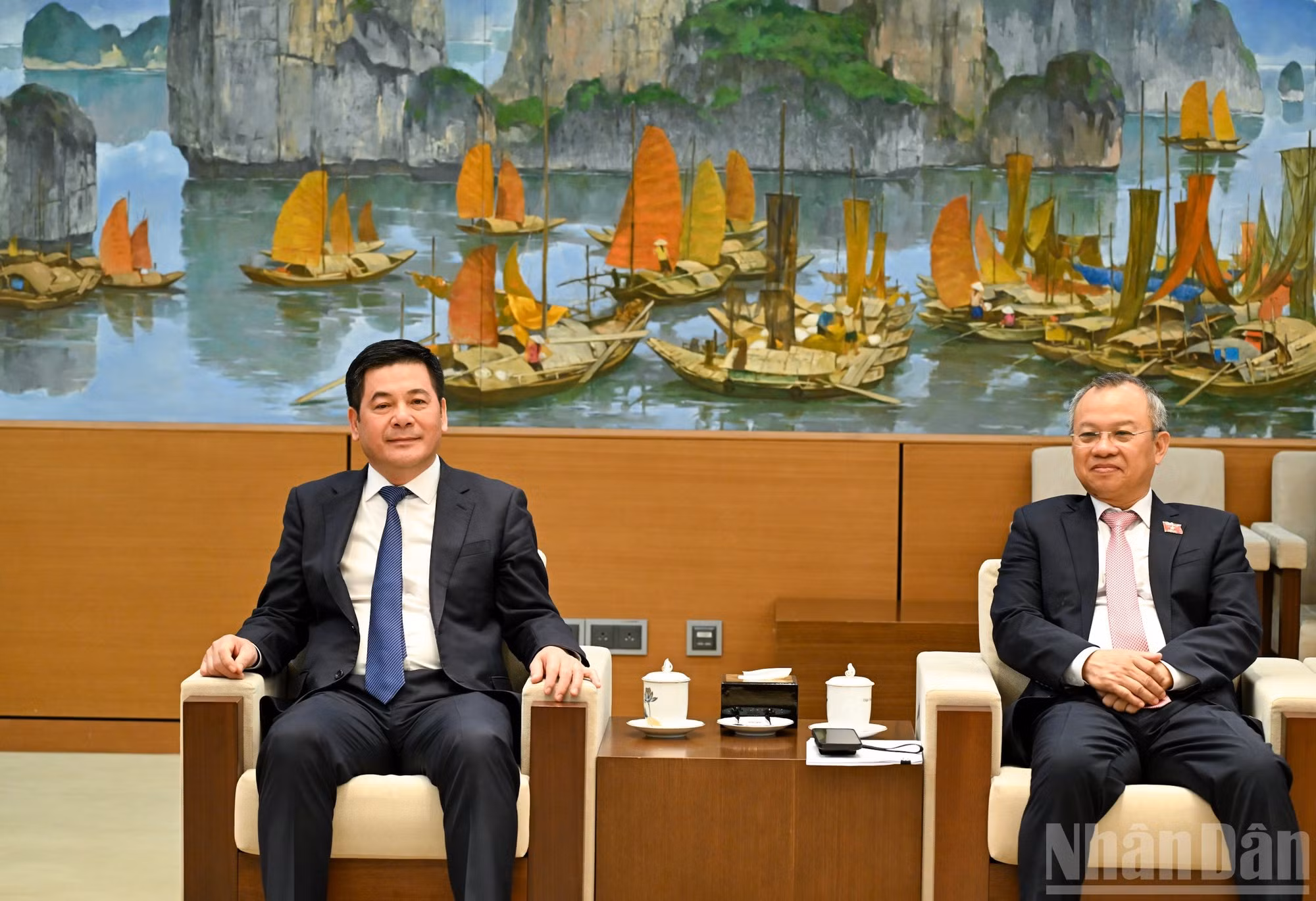 Delegados vietnamitas en la cita.