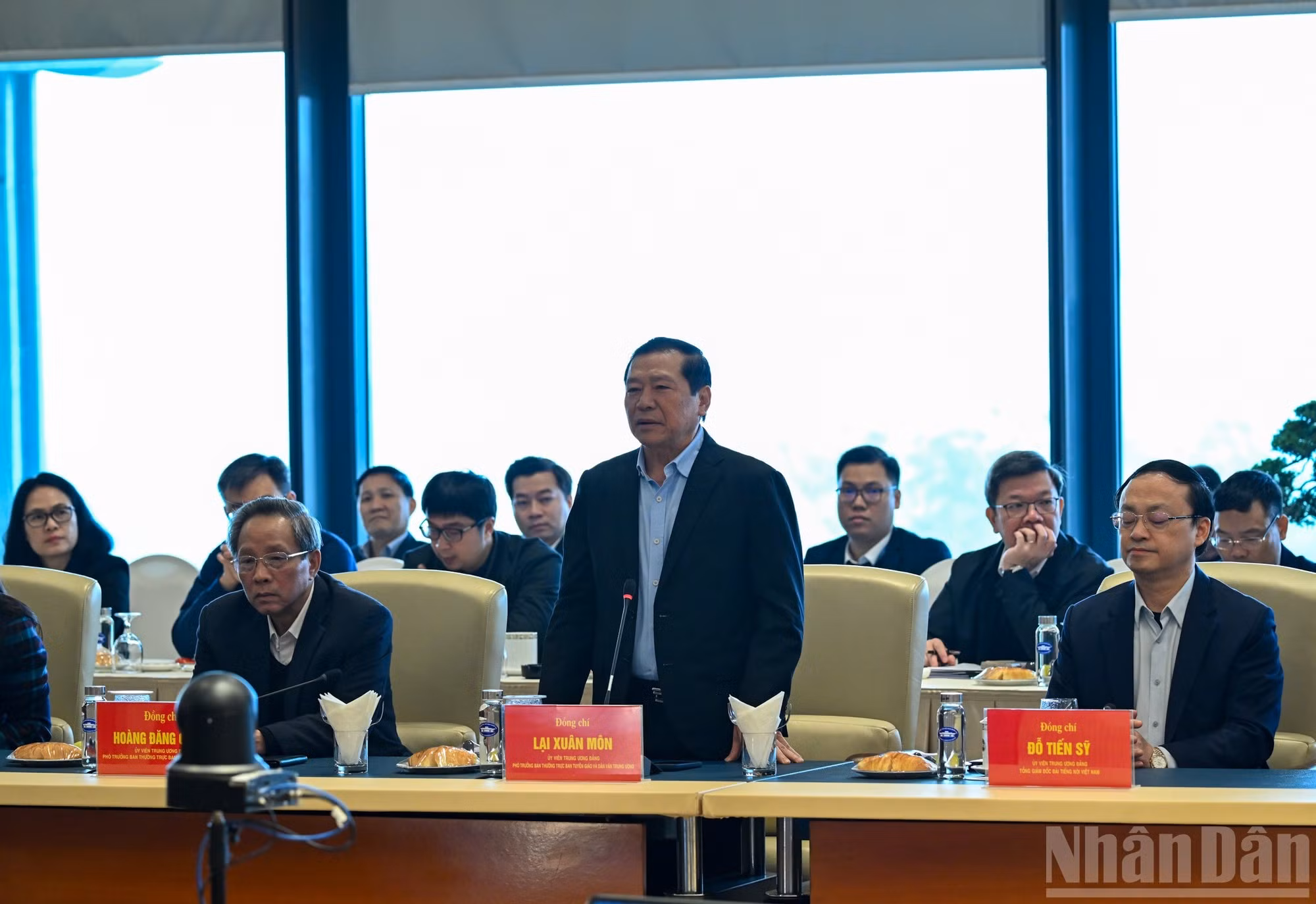 Lai Xuan Mon, subjefe permanente de la Comisión de Propaganda y Movilización de Masas del Comité Central del PCV, en la actividad.