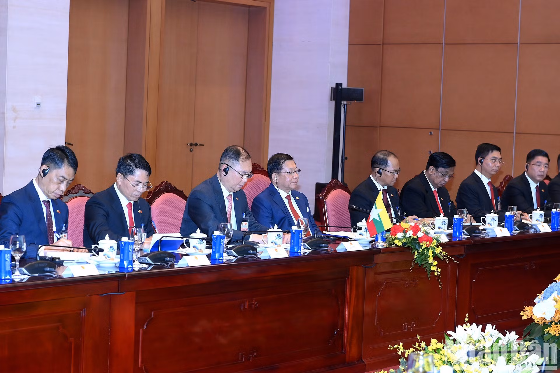 Delegados birmanos en el encuentro.