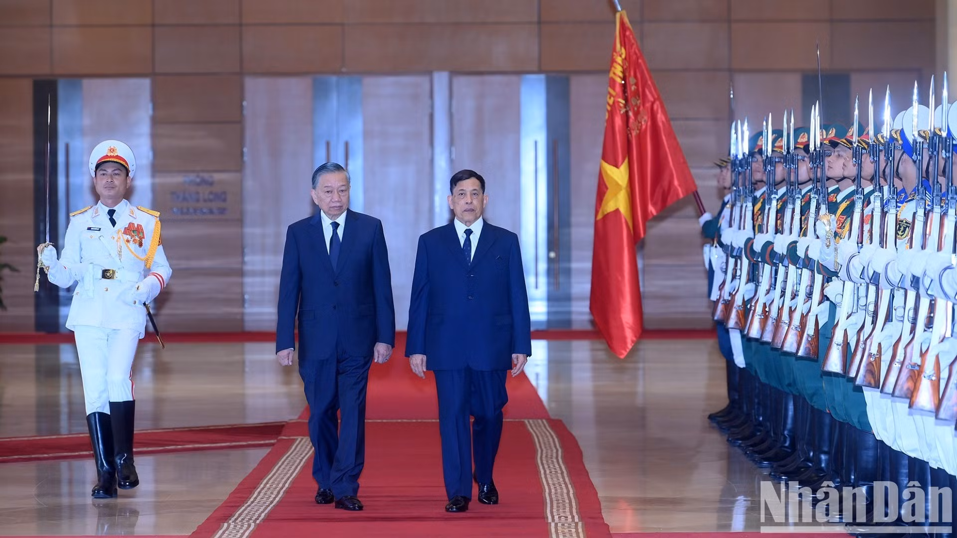 [Foto] Ceremonia de bienvenida a Reyes de Tailandia en su visita de Estado a Vietnam
