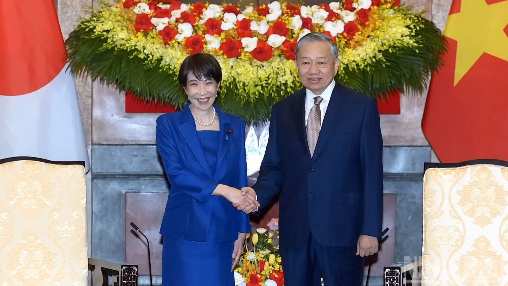 [Foto] Máximo dirigente vietnamita recibe a primera ministra japonesa 