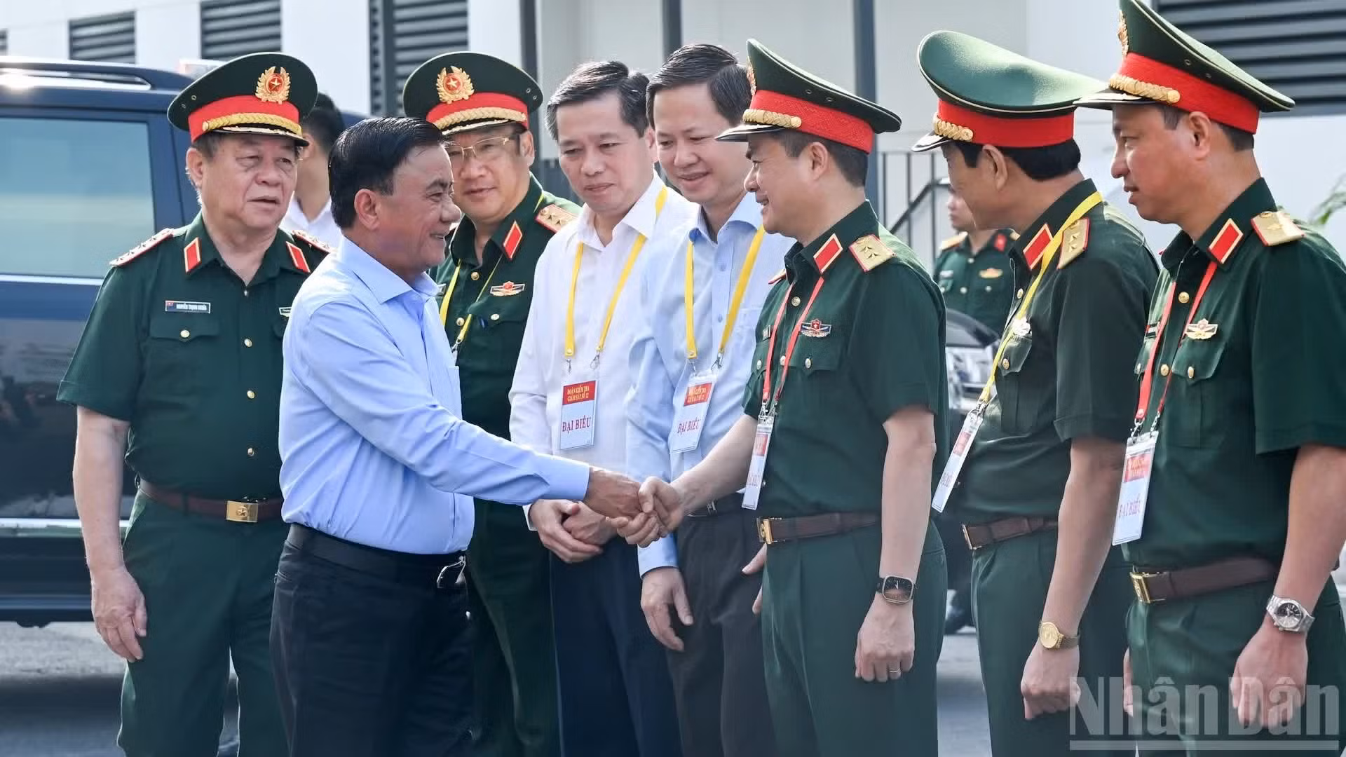 [Foto] Delegación de inspección y supervisión del Buró Político trabaja con Grupo Viettel