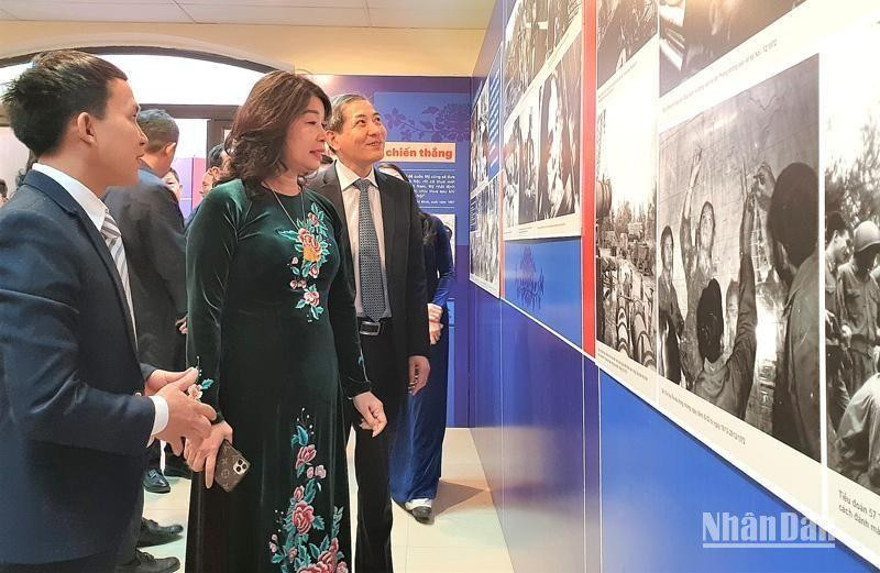 Los delegados visitan la exposición