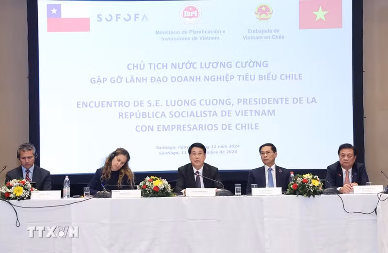 El presidente vietnamita, Luong Cuong, habla en la cita.