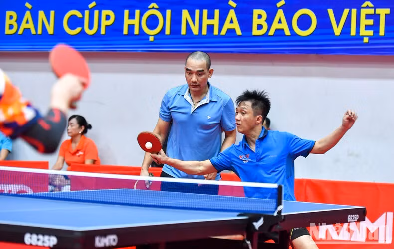 La segunda jornada de competición incluye cuartos de final y semifinales en muchas categorías.