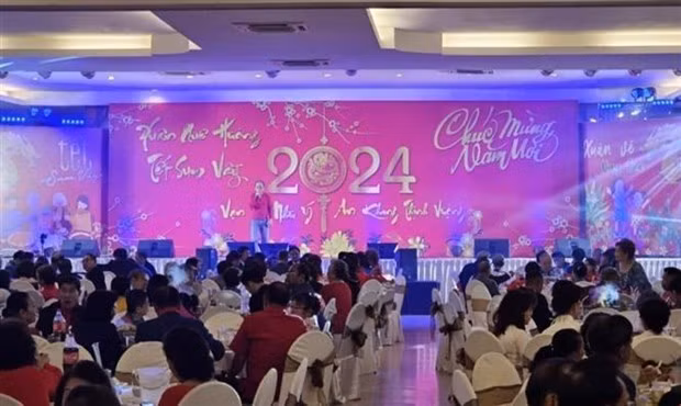 El programa "Primavera de la Patria" en Tailandia. (Foto: VNA)