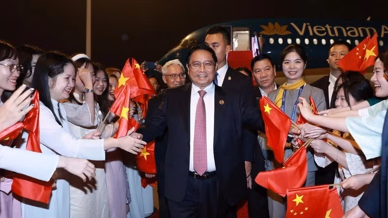 La ceremonia de bienvenida al premier vietnamita, Pham Minh Chinh, en la ciudad china de Chongqing.