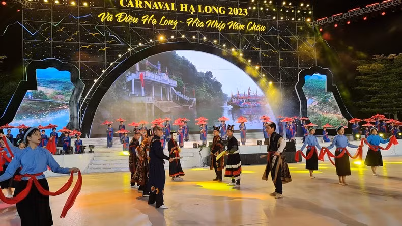 Colores culturales de los grupos étnicos en Quang Ninh.
