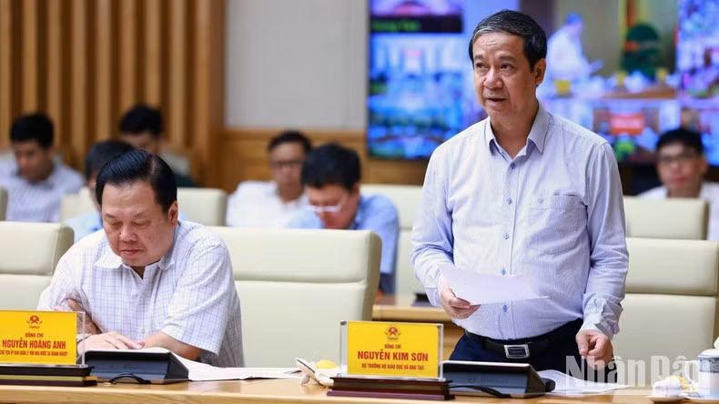 El ministro de Educación y Formación, Nguyen Kim Son.