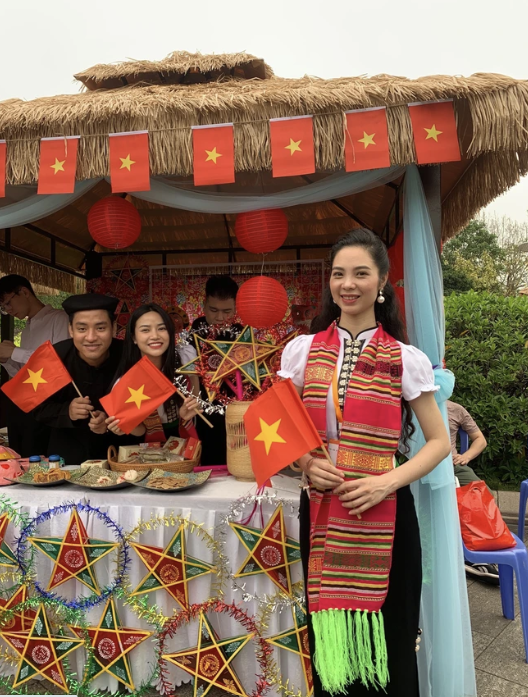 Artistas vietnamitas en el evento (Foto: thethaovanhoa.vn)