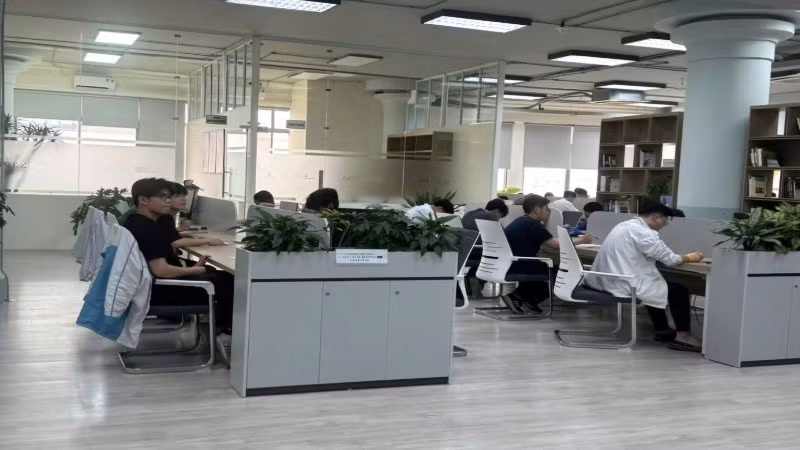 Estudiantes vietnamitas compiten en Olimpiada Nacional de Inteligencia Artificial