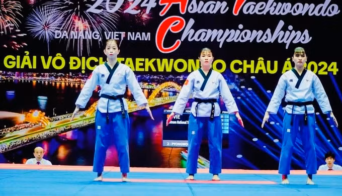 La atleta vietnamita Chau Tuyet Van y sus compañeras (Foto: sggp.org.vn)