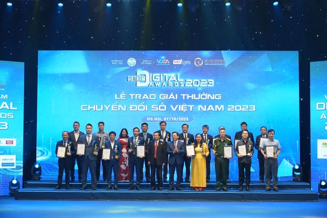 En el evento (Foto: baochinhphu.vn)