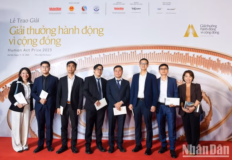 El acto ayuda a difundir la marca pionera de los "héroes" que siguen trabajando callada y persistentemente por la comunidad.