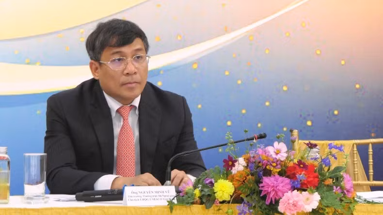 El presidente de la Comisión Nacional de Vietnam para la Unesco y viceministro permanente de Relaciones Exteriores, Nguyen Minh Vu, habla en la cita.