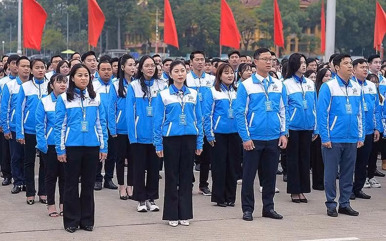 Los participantes en el acto. Los participantes en el acto.
