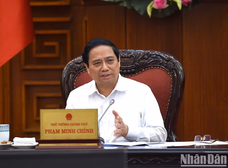 El primer ministro vietnamita, Pham Minh Chinh, habla en el acto.