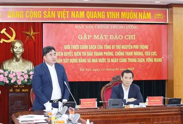 El director y redactor en jefe de la Editorial Política Nacional Su That, Pham Minh Tuan (Fotografía: VNA)