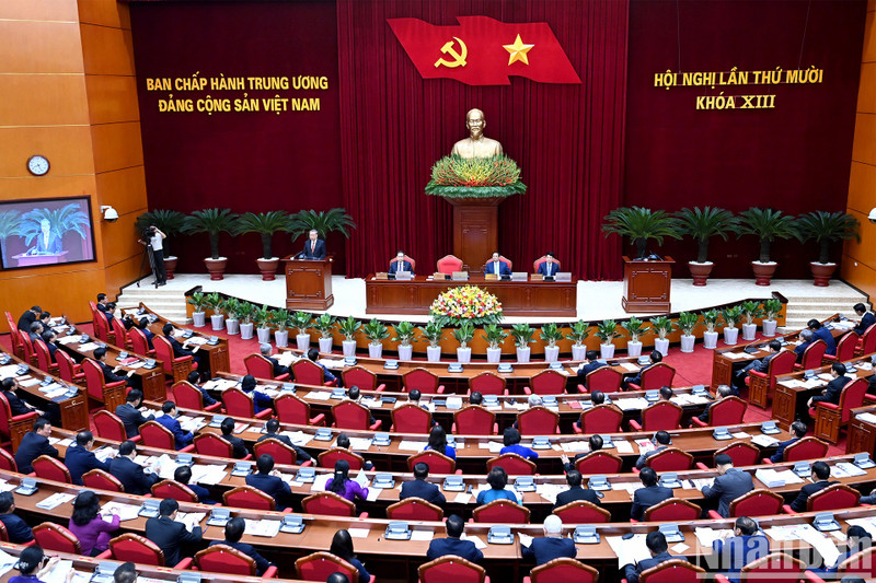 El décimo pleno del Comité Central del Partido Comunista de Vietnam (Foto: Nhan Dan)