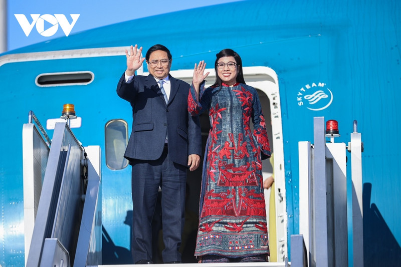 El primer ministro de Vietnam, Pham Minh Chinh, y su esposa. (Foto: VOV)