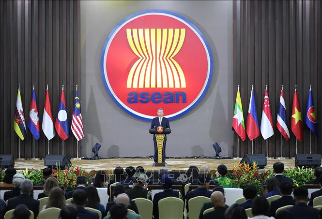 El secretario general del Partido Comunista de Vietnam, To Lam, habla en el evento. (Foto: VNA)