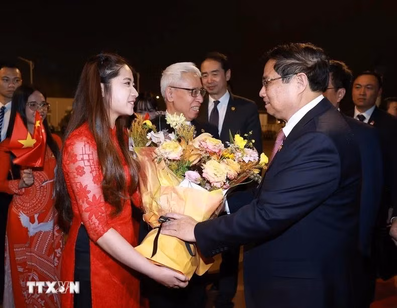La ceremonia de bienvenida al premier vietnamita, Pham Minh Chinh, en la ciudad china de Chongqing.