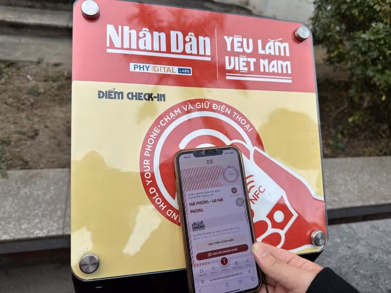 Placa de chip NFC. Placa de chip NFC.